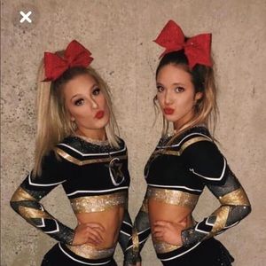 Meet your Posher, Laurie